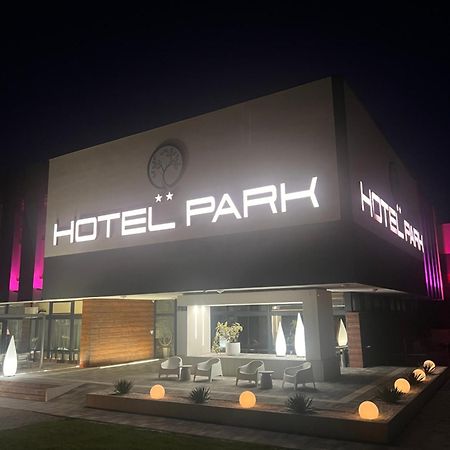Hotel Park Opoczno Exteriér fotografie
