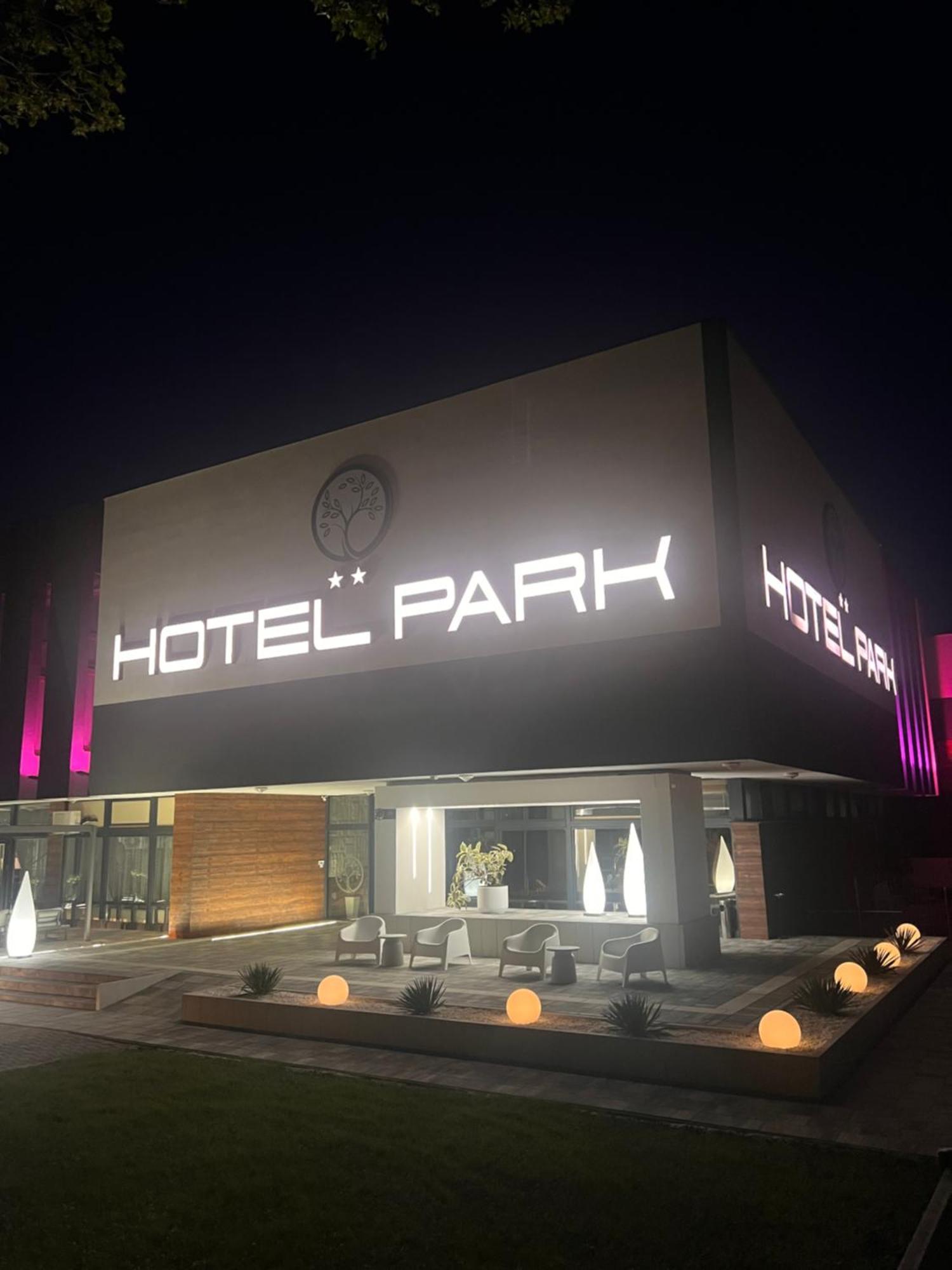 Hotel Park Opoczno Exteriér fotografie