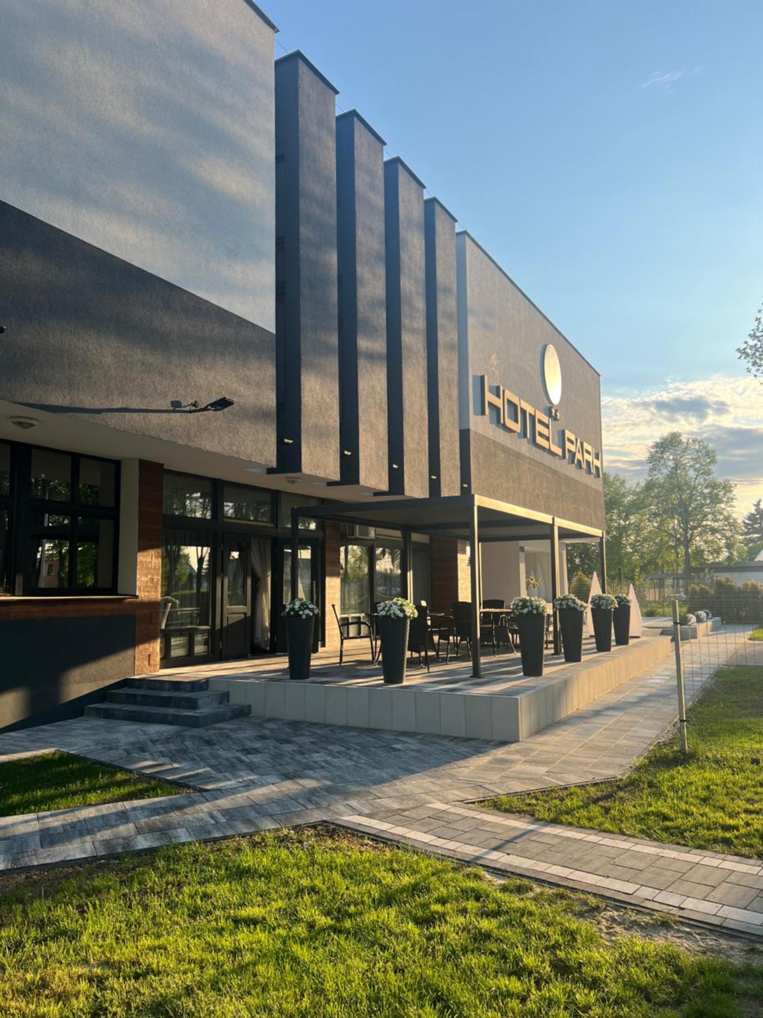 Hotel Park Opoczno Exteriér fotografie